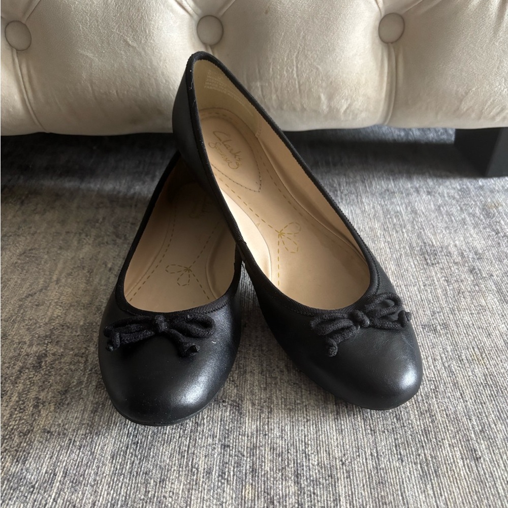 Clarks Somerset Black Ballet Flats